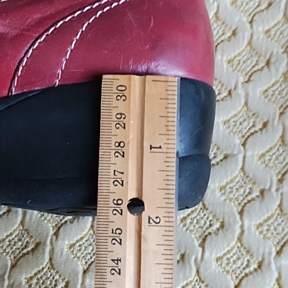 Naturalizer Red Leather Shoe 11 N